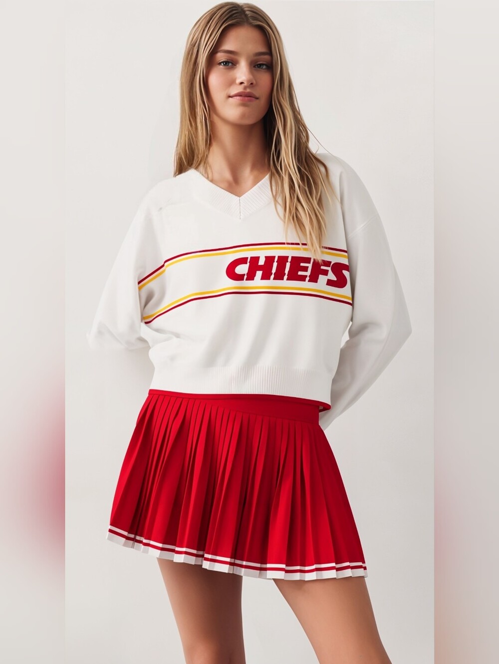 Abercrombie & Fitch Off White Kansas City Chiefs V-Neck Sweater